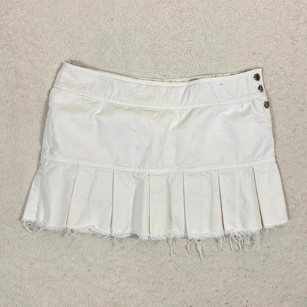 American Eagle Y2K White Pleated Denim Mini Skirt